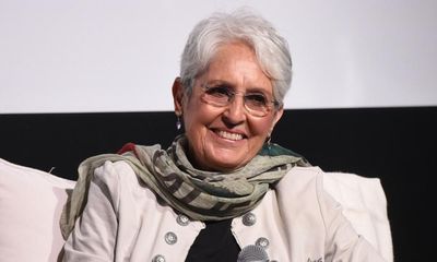 Post your questions for Joan Baez
