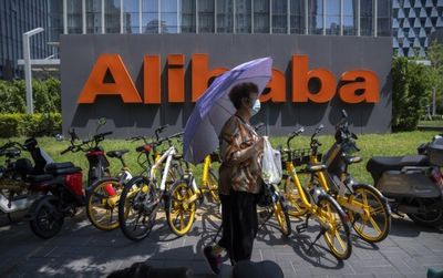 Alibaba shares lower as CEO Daniel Zhang opts to leave China tech giant