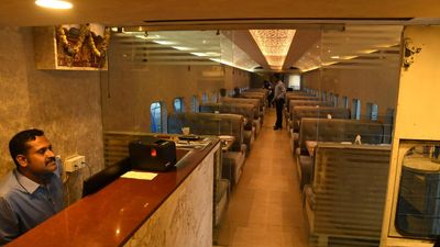 Necklace Road in Hyderabad gets rail coach restaurant