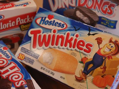 Twinkies are sold! J.M. Smucker scoops up Hostess Brands for $5.6 billion