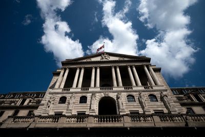 Bank policymaker warns pausing UK interest rate hikes could ’embed’ inflation
