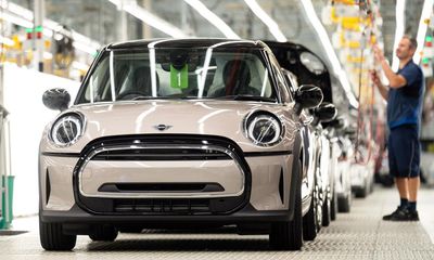 Mini boost from BMW doesn’t mean UK is in global car industry’s fast lane