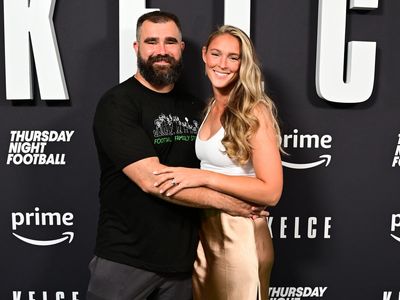 Jason Kelce opens up about meeting wife Kylie on Tinder and the faux pas he made on their first date