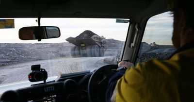 Australia's 'dying' town where jobs grow but the population doesn't