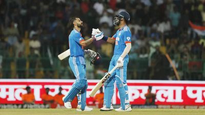 WATCH: 'Charo khane chit' - Shoaib Akhtar slams Pakistan after India's massive win