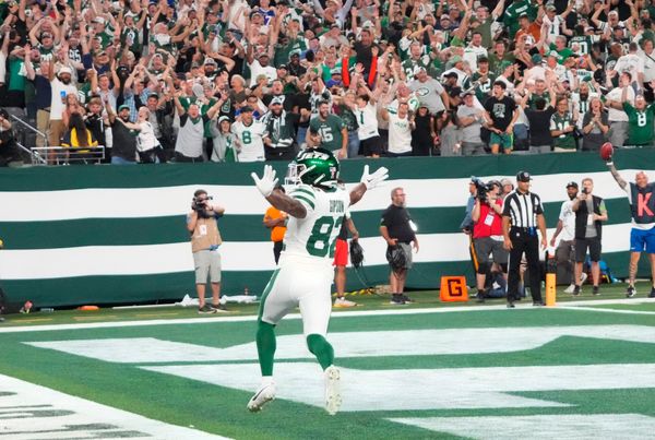 Studs and duds from Jets' emotional Week 1 win over Bills