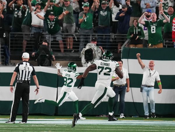 Jets' Jordan Whitehead earned $250,000 by intercepting Josh Allen