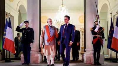France, India promise to boost military ties in post-G20 Macron, Modi meeting