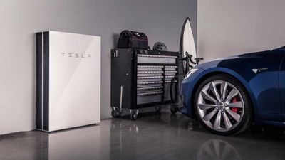 Report: Tesla Quietly Introduces New Powerwall Home Energy Storage