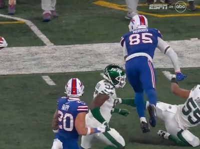 Refs missed a blatant tripping call on the Jets during Xavier Gipson’s game-winning punt return