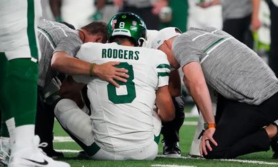 Jets confirm Aaron Rodgers tore achilles in debut for team