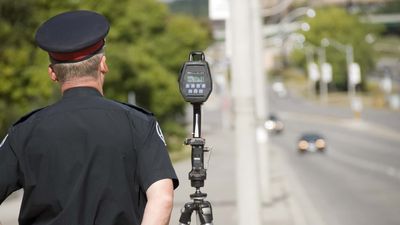 Man Wins $50k Lawsuit Against Police For Warning Drivers About Speed Trap
