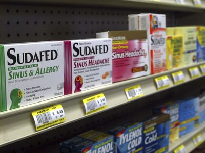 A popular nasal decongestant doesn't actually relieve congestion, FDA advisers say