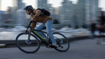 Santa Cruz Is Ready To Hit The Urban Jungle With The New Skitch E-Bike