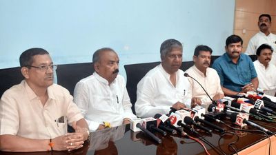 BJP MLAs Arvid Bellad, M.R. Patil want CM to clear early permission for Ganesh festivities at Idgah Maidan in Hubballi