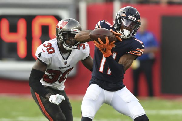 Bears to wear orange helmet, jersey vs. Bucs in Week 2