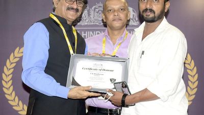 The Hindu felicitates agents in Kozhikode