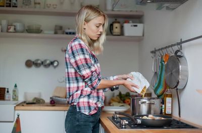 Fried rice, omelettes and pasta: cooking skills to learn before uni