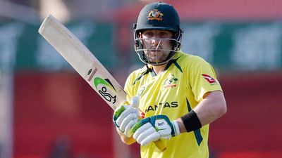 Australian players have to get used to neck protectors: Josh Inglis