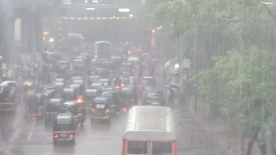 IMD issues yellow alert for Mumbai; orange alert for Thane and Palghar