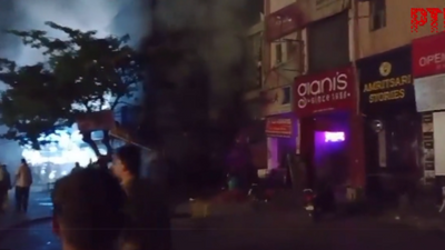 Fire breaks out at shop in Ghaziabad's Vaishali area, no casualties reported