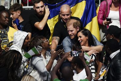 Harry and Meghan join crowds at the Invictus Games in Germany