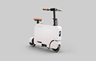Honda is Electrifying One of the Weirdest Scooters Ever Made