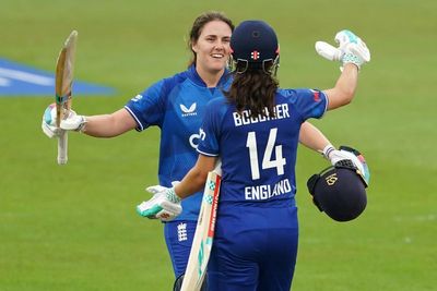 Sciver-Brunt sets record and Lionesses hunt honours – Thursday’s sporting social