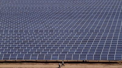 Disentangling the 2030 global renewable energy target