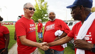 UAW begins strikes in three states against Ford, GM and Stellantis