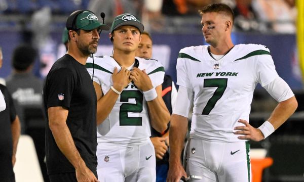 NFL fines Chazz Surratt for tripping on Jets' game-winning punt return  touchdown - NBC Sports
