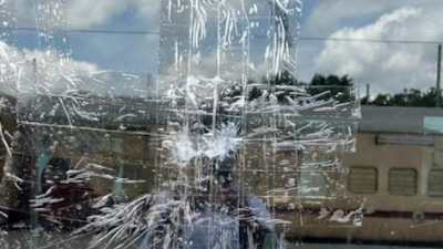 Stones pelted for 3rd time on Gorakhpur-Lucknow Vande Bharat express' windowpane