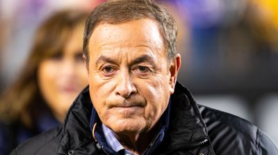 Al Michaels Got His Stadiums Confused In Awkward Moment During Vikings-Eagles Game