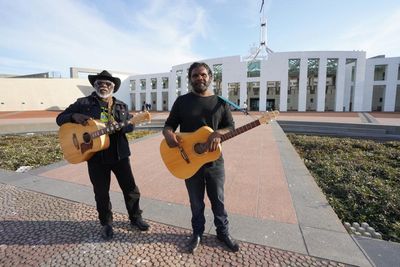 ‘Water is life’: Indigenous musicians take Beetaloo basin anti-fracking message to Canberra