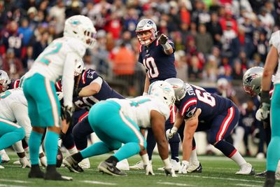 Patriots Wire staff game picks and scores for Patriots-Dolphins game