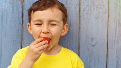How to nurture healthy eating patterns in kids from a young age?