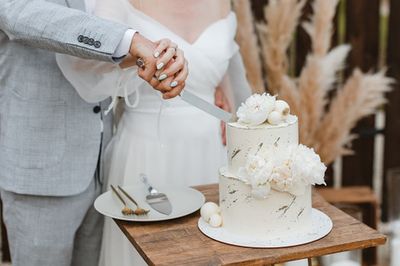 Bride leaves husband after he smashes cake in her face at their wedding