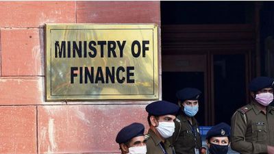 Morning Digest | Finance Ministry says wrong to assess economic activity on GDP alone, number of Nipah virus cases rises to six in Kozhikode, and more