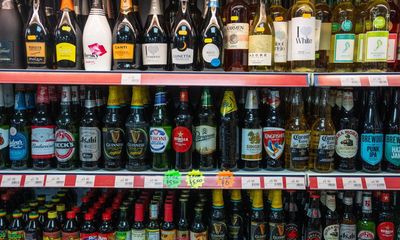 ‘Dire need’ for labels on alcohol and ads about unhealthy eating to cut avoidable cancers
