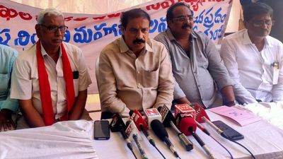 TDP and JSP should work for political isolation of ‘communal BJP and autocratic YSRCP’, says CPI leader Ramakrishna
