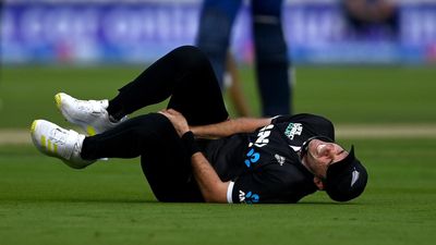 New Zealand's Southee fractures bone to put World Cup in doubt