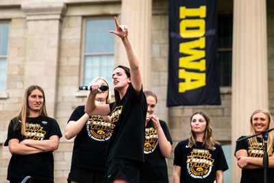 Caitlin Clark honored by Iowa’s marching band with cool halftime performance