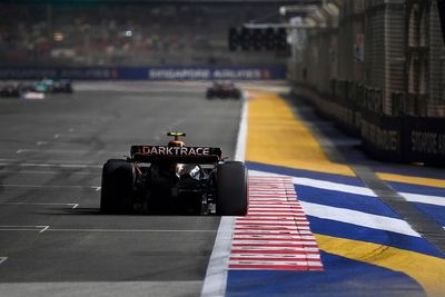 Norris calls for change to Singapore F1 kerb drivers are "afraid" to take flat