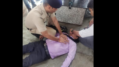 Mumbai: Central Railway to felicitate RPF official who saved passenger's life at Kurla station