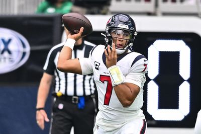 WATCH: Texans QB C.J. Stroud throws first career touchdown pass