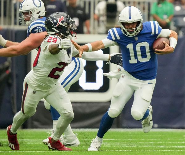 Studs and duds from Colts' 31-20 win over Texans