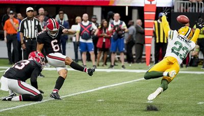 Falcons beat Packers 25-24 on field goal in final minute