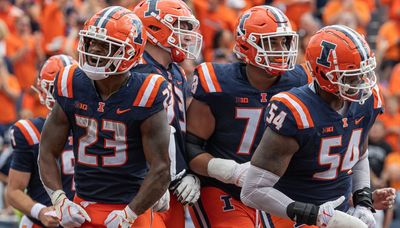 Illinois football is an ugly mess … and still good enough to win the Big Ten West