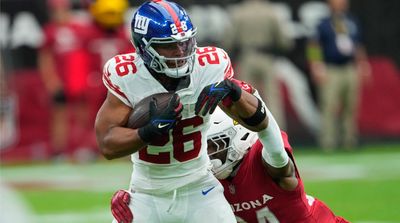 Saquon Barkley Exits Giants’ Win Late With Painful Injury After Scary Tackle