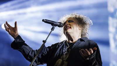 Summer festival season peaks with The Cure closing Riot Fest, finale just like heaven
